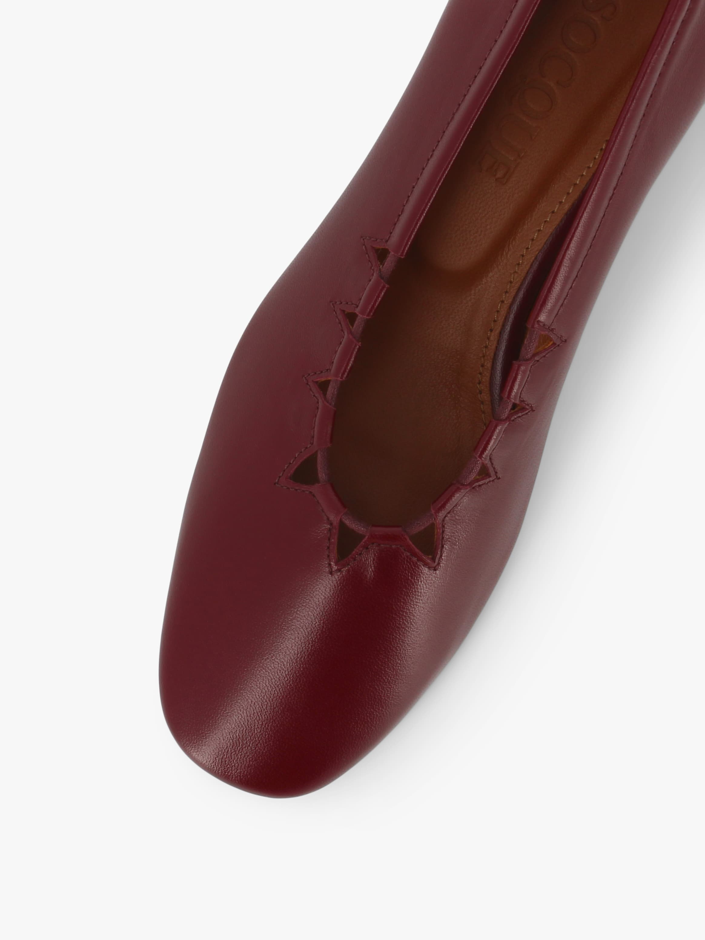 Ballerine-escarpin-a-talon-cuir-nappa-bordeaux-vue-top