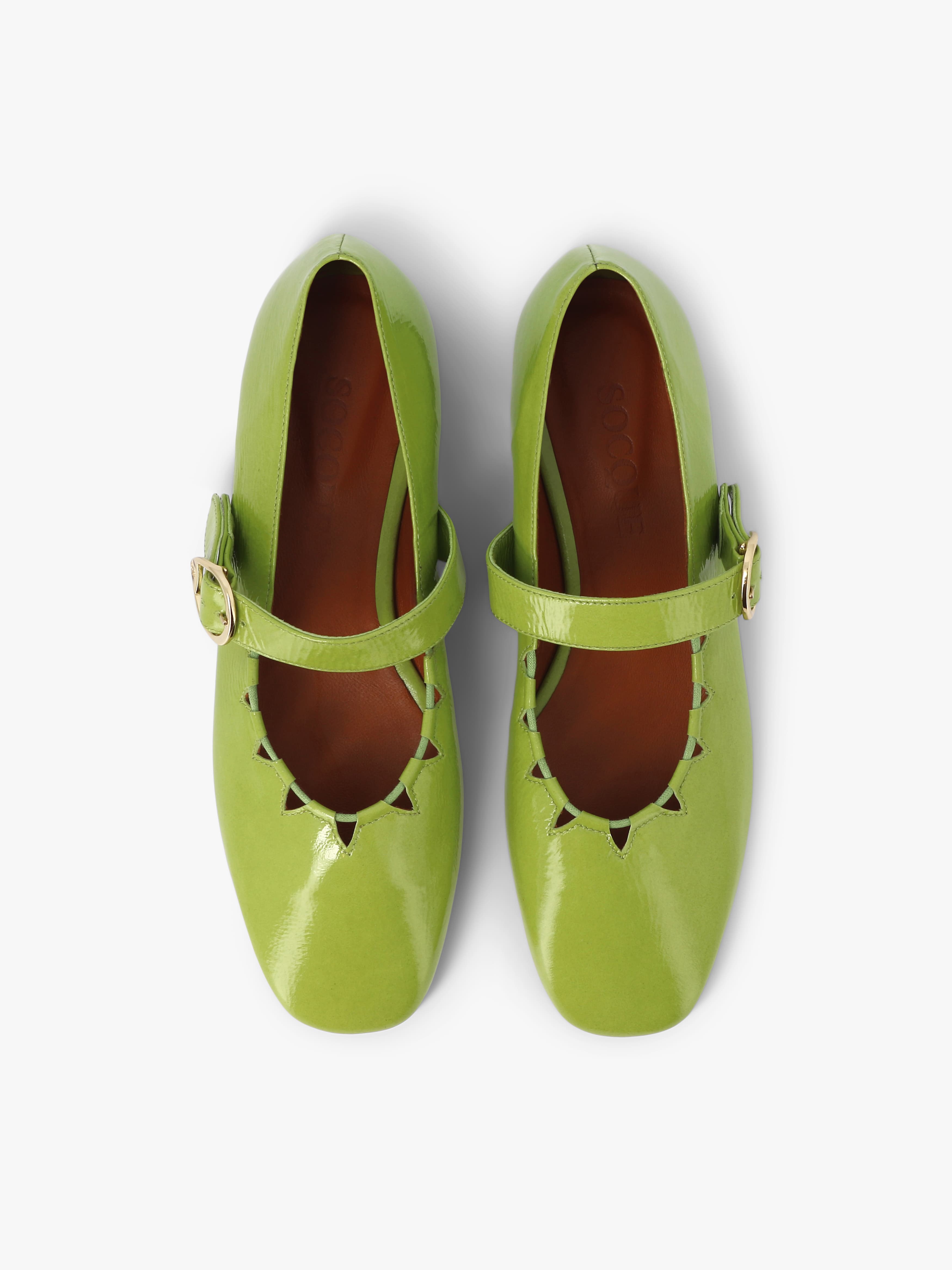 Socque Paris - Ginger Tilleul - Ballerine plate et souple en cuir vernis vert tilleul.