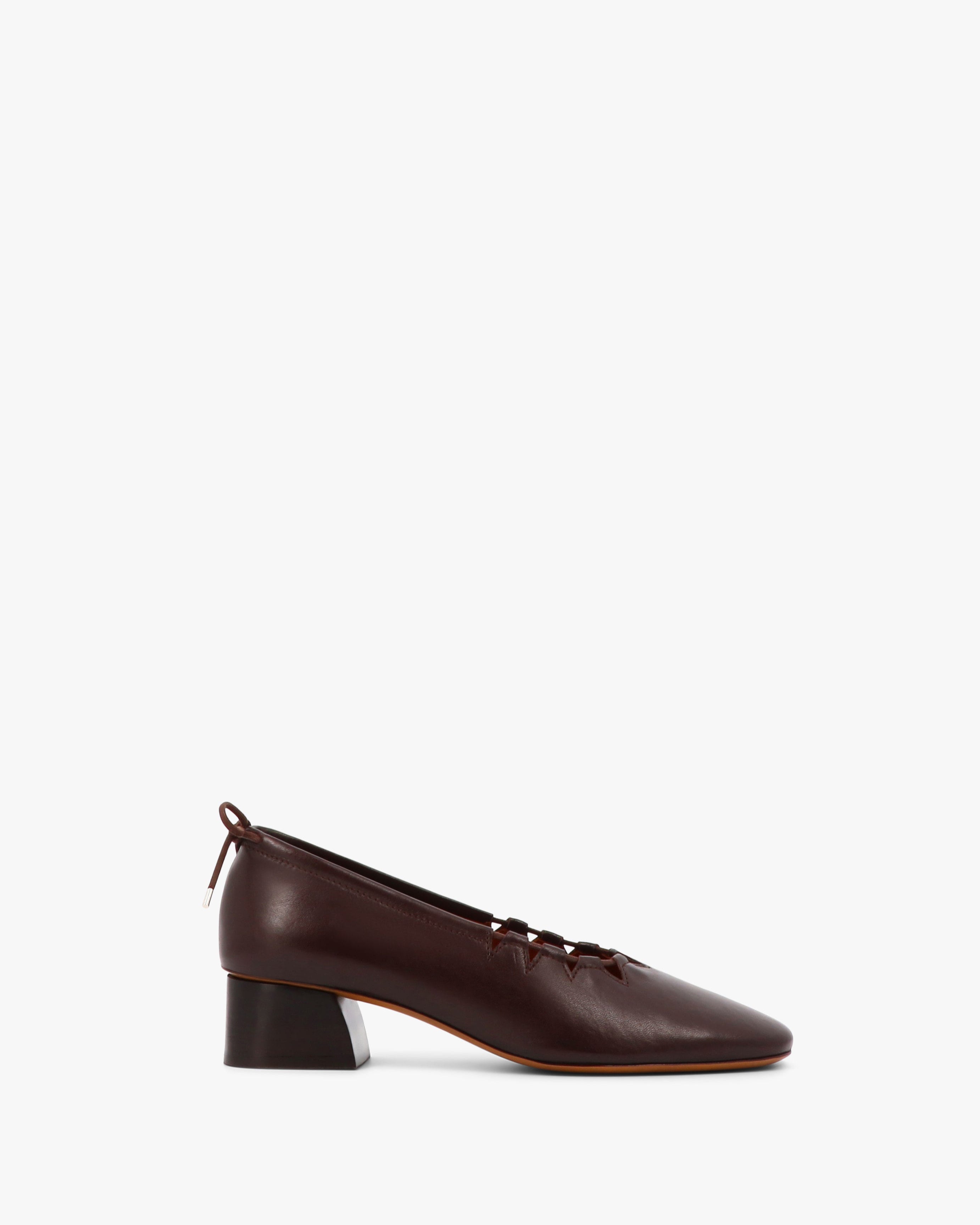 Socque-Escarpin-Moune-cuir-marron-profil