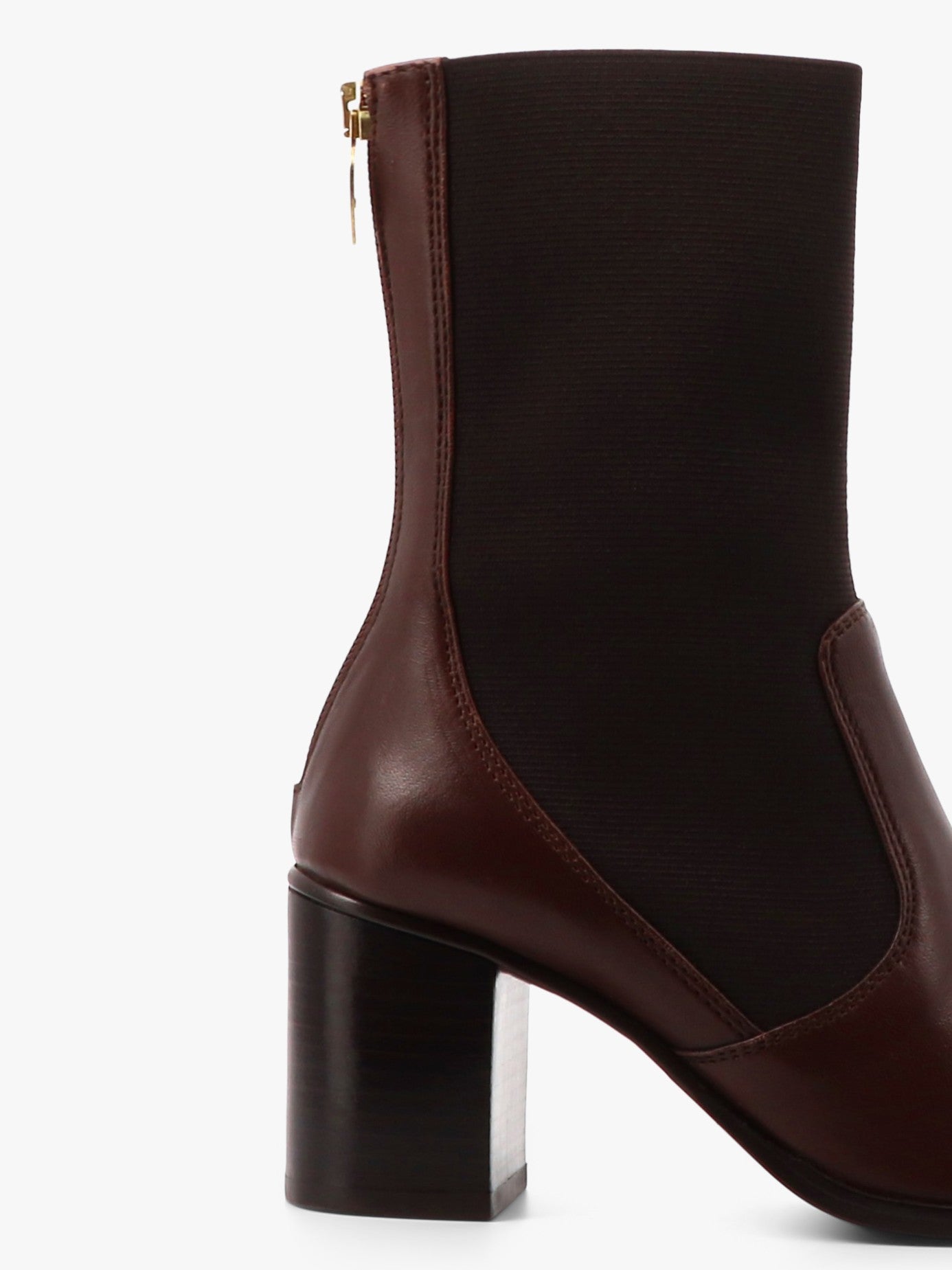 Socque-Paris-Ballerine-Bottine-Cliff-Cuir-Stretch-Chocolat-CloseUp