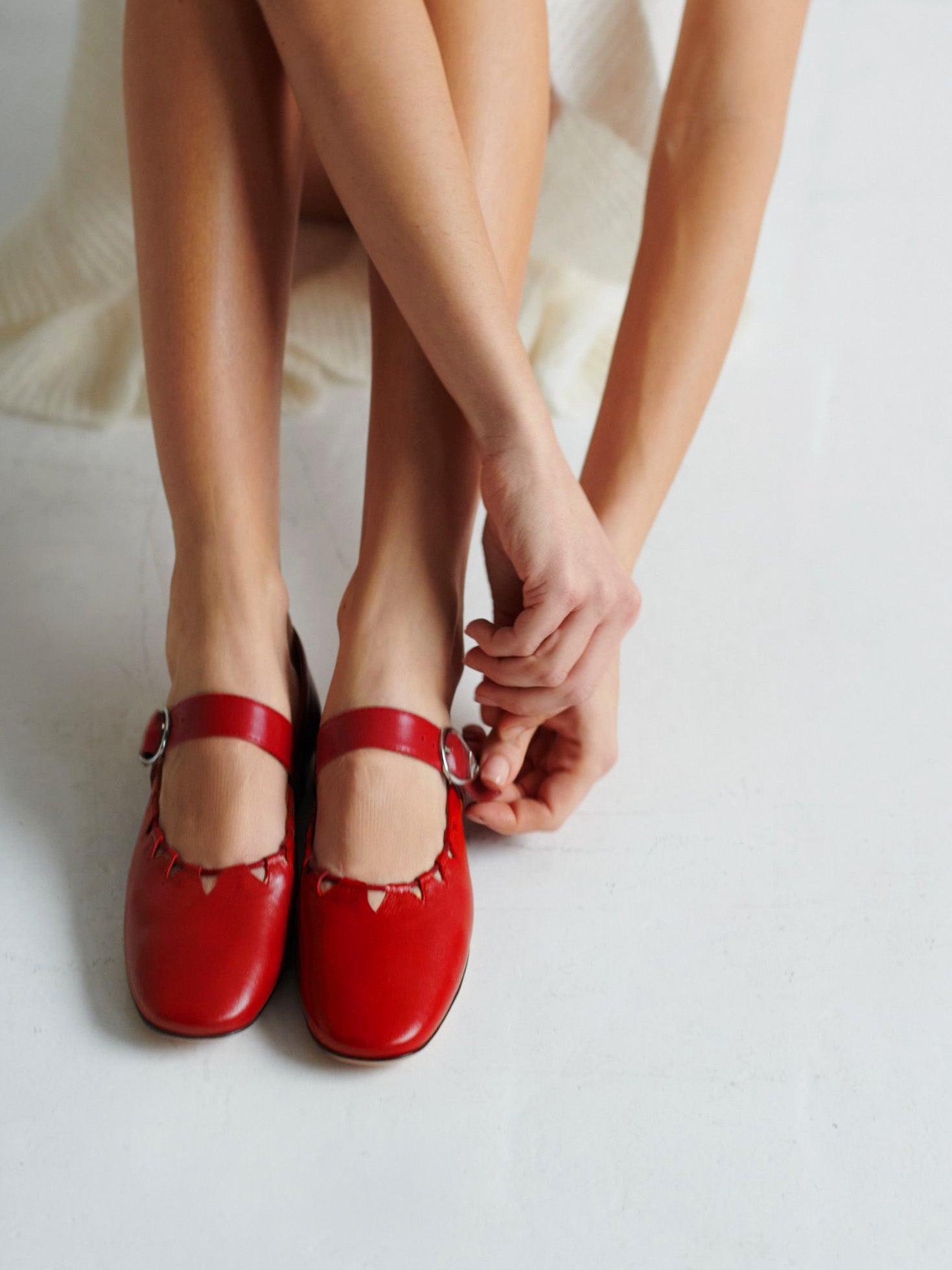 Socque-Paris-Ballerine-Ginger-Cuir-Rouge-Portee