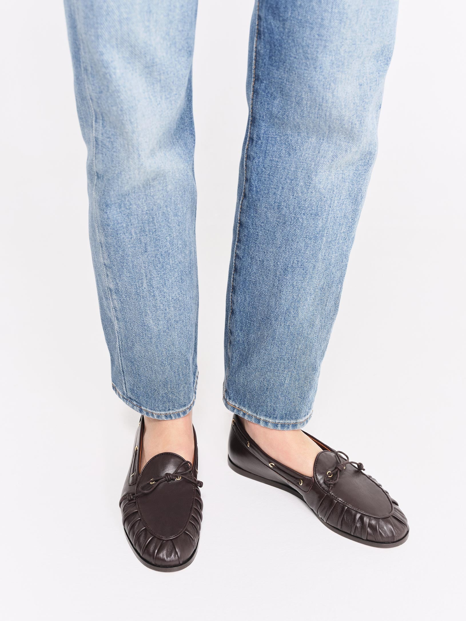 Socque-Paris-Mocassin-Como-Chocolat-Portee