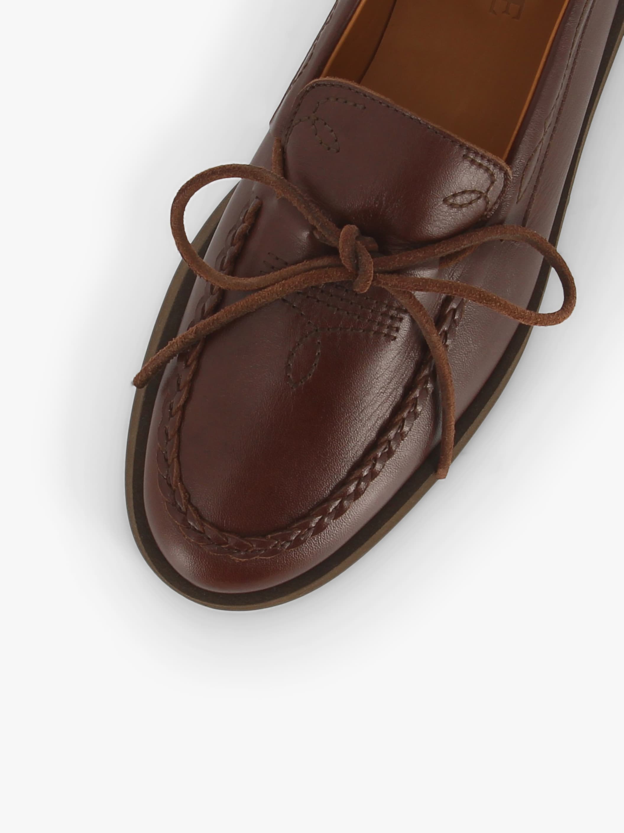 Socque-Totem-Moccasin-Indien-Cuir-Marron-Vue-Top-Details