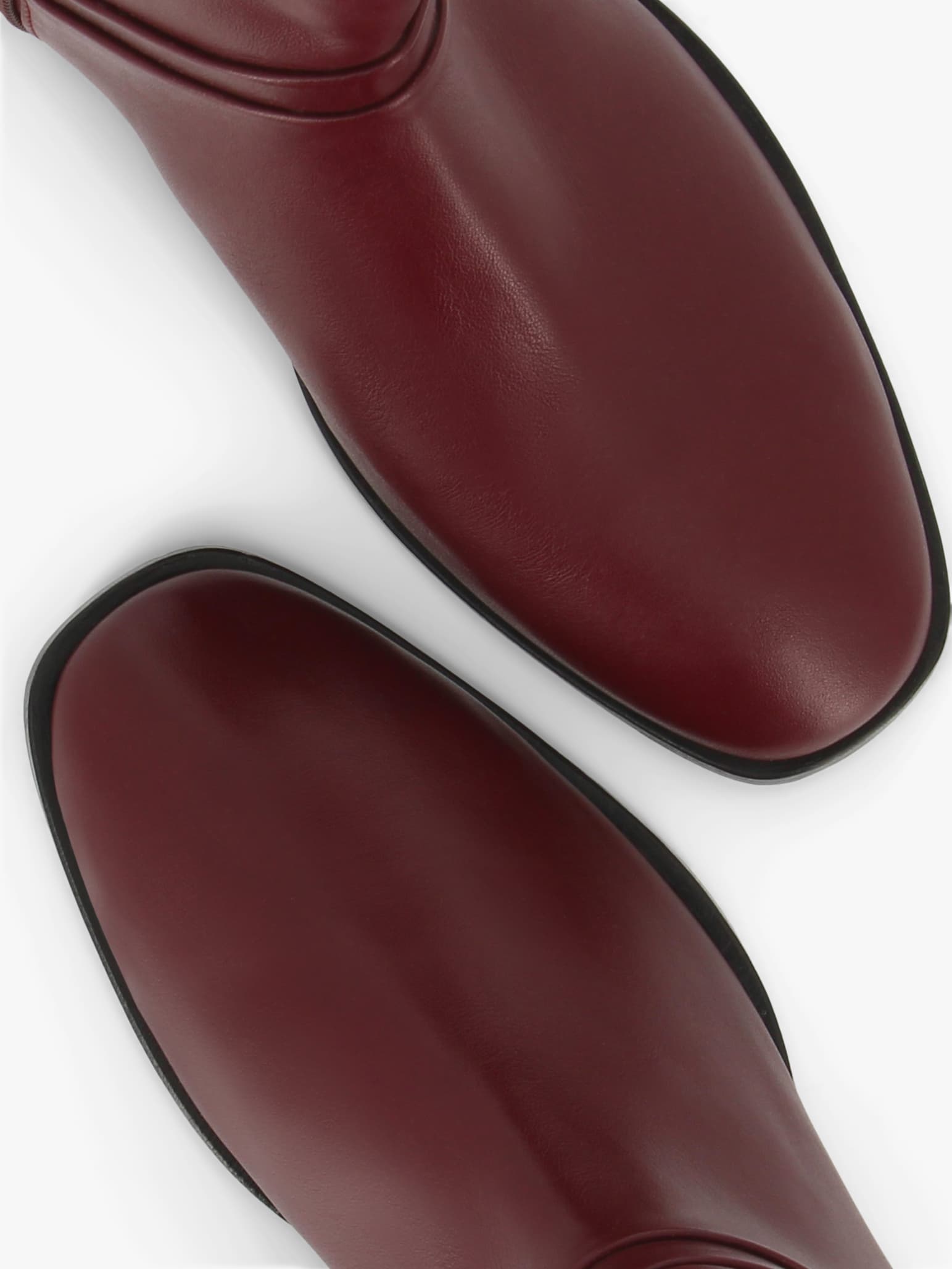 Socque-bottine-beetleboot-Dover-cuir-bordeaux-top-detail