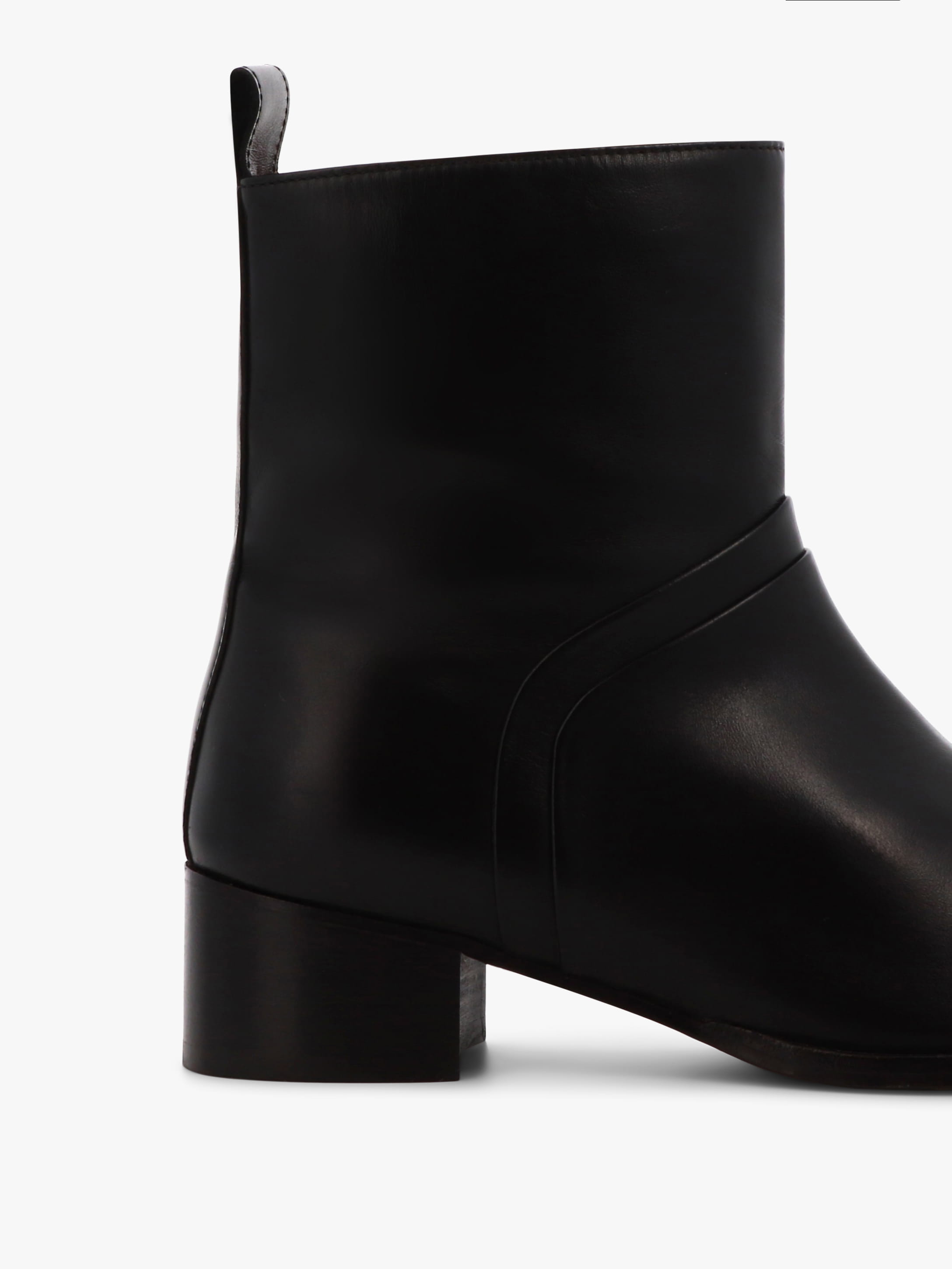 Socque-bottine-beetleboot-Dover-cuir-noir-profil-detail