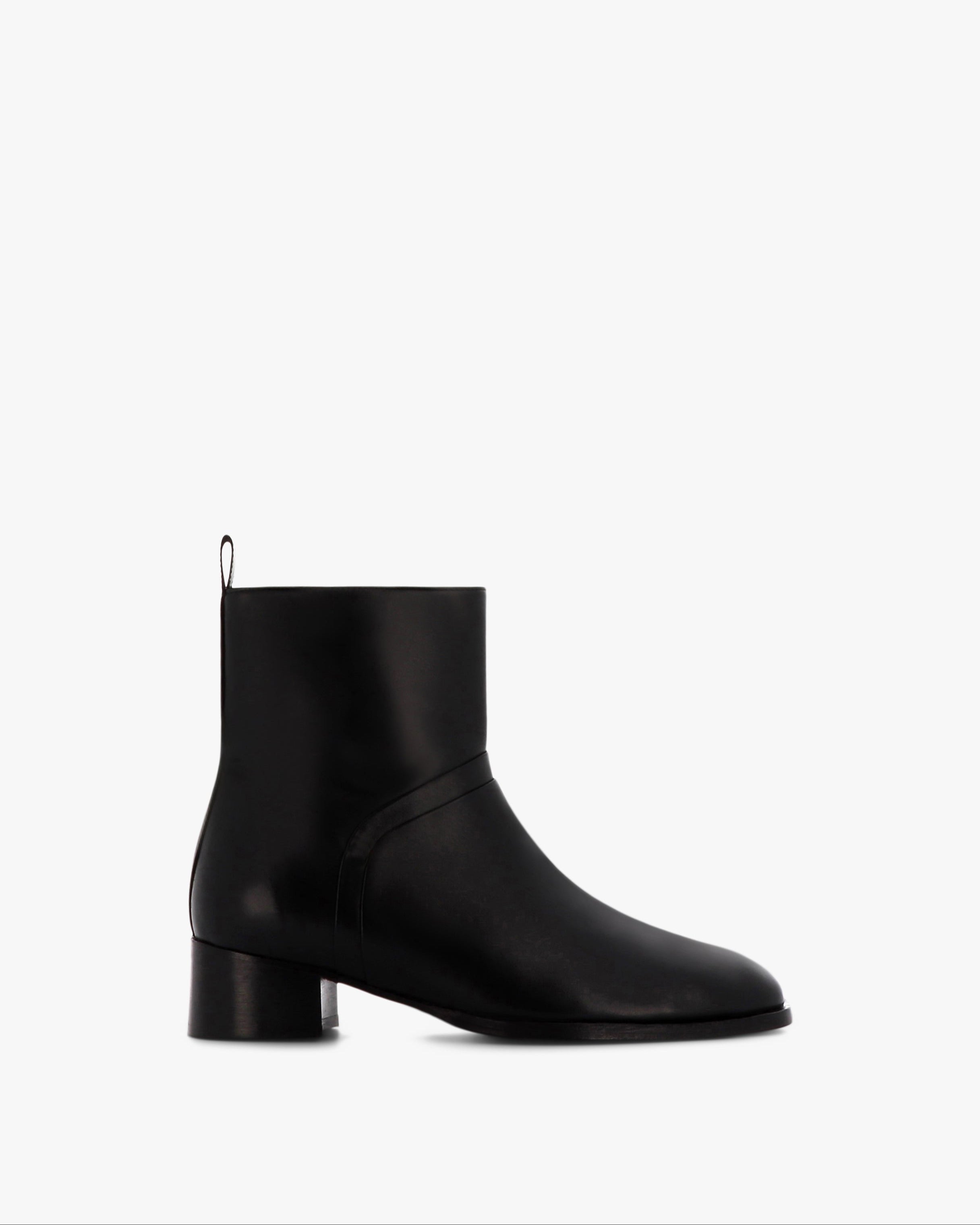 Socque-bottine-beetleboot-Dover-cuir-noir-profil