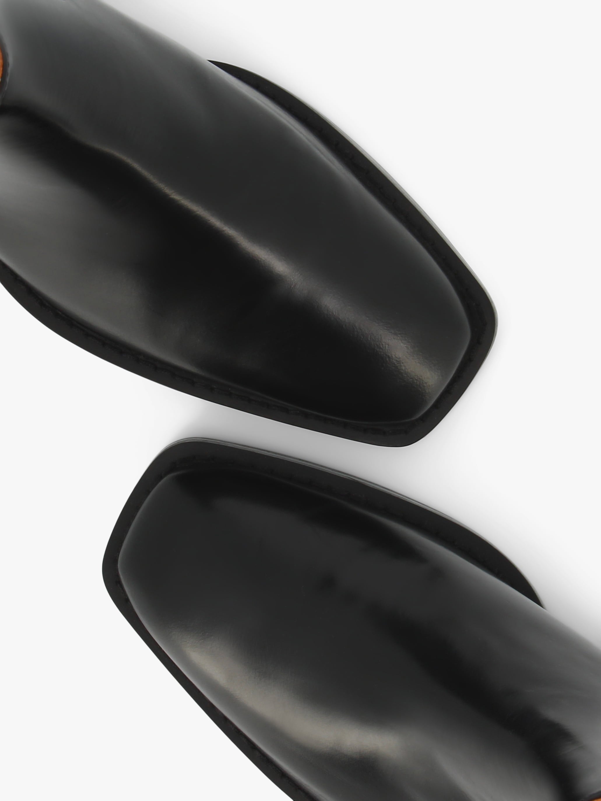 Socque-bottine-chelsea-Clyde-polido-noir-detail