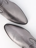 Bottine-Socque-abbey-silver-cuir-argent-detail