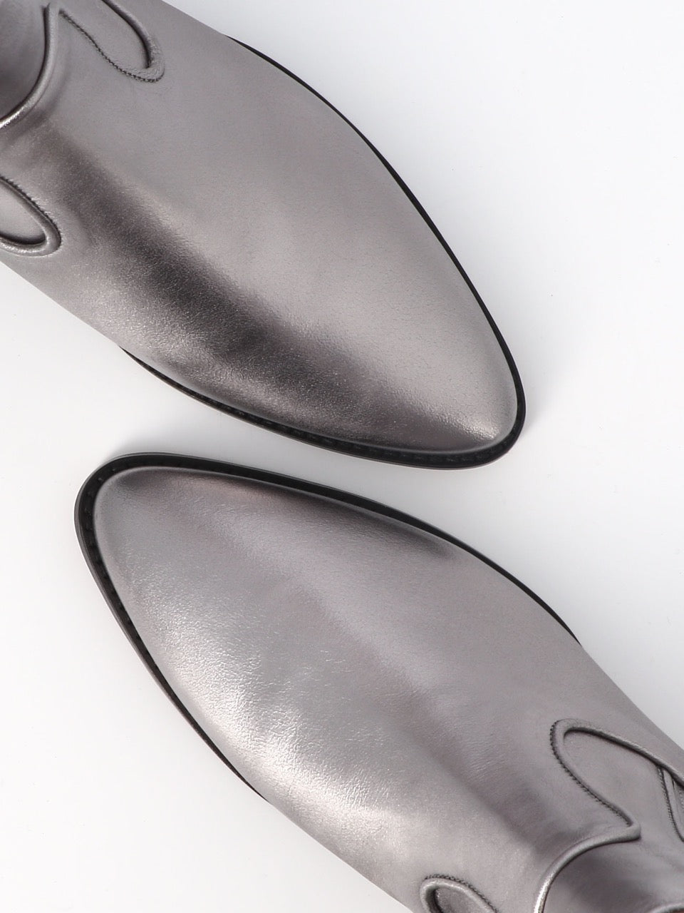 Bottine-Socque-abbey-silver-cuir-argent-detail