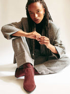 Socque Paris - Abbey Prune - Bottines plates santiag en daim prune