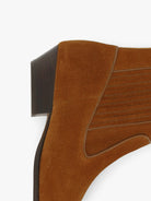 Socque-Abbey-Santiag-Daim-Camel-Detail