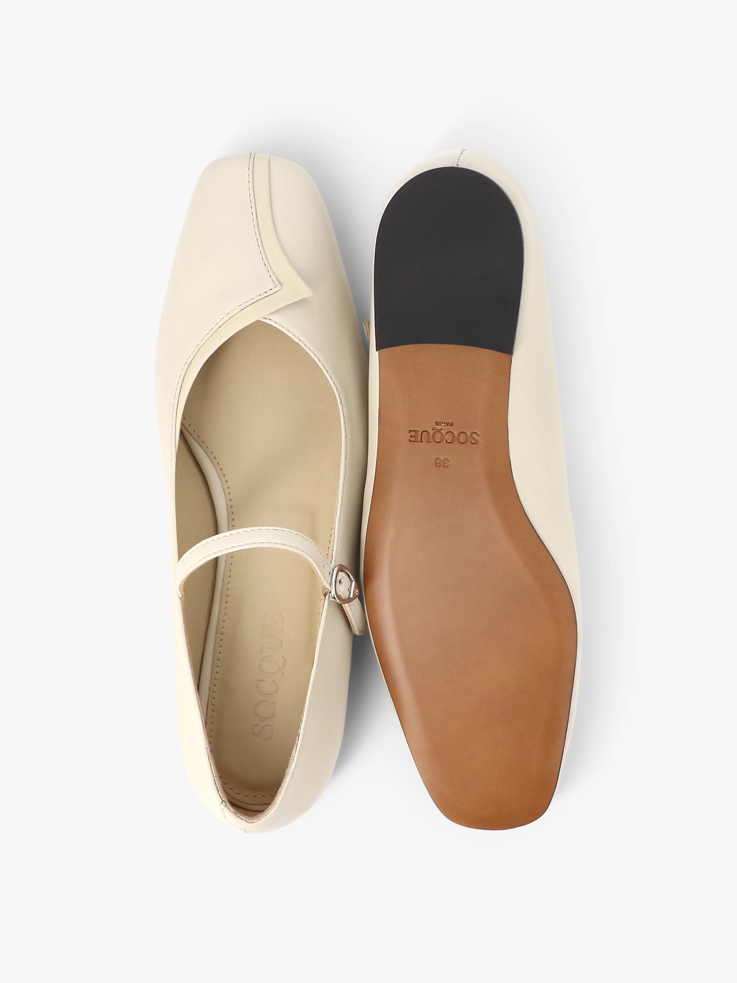 Socque-Ballerine-Ariane-Cuir-Creme-Detail