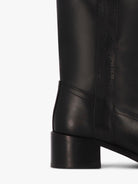 Socque-Dune-Cuir-Noir-Botte-Camarguaise-Talon-Detail