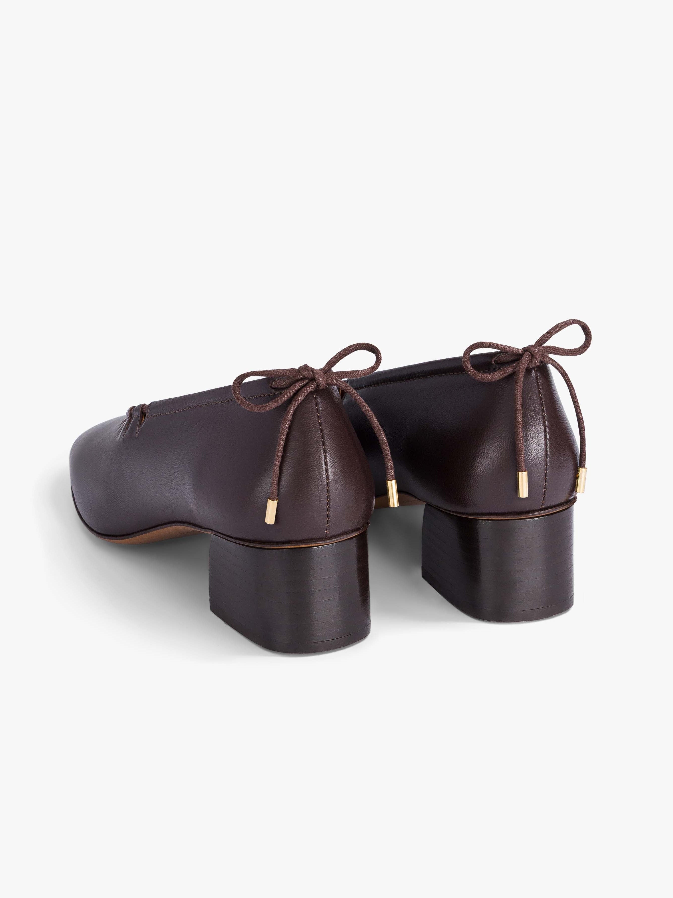Socque-Paris-Ballerine-Escarpin-Moune-Cuir-Chocolat-Back