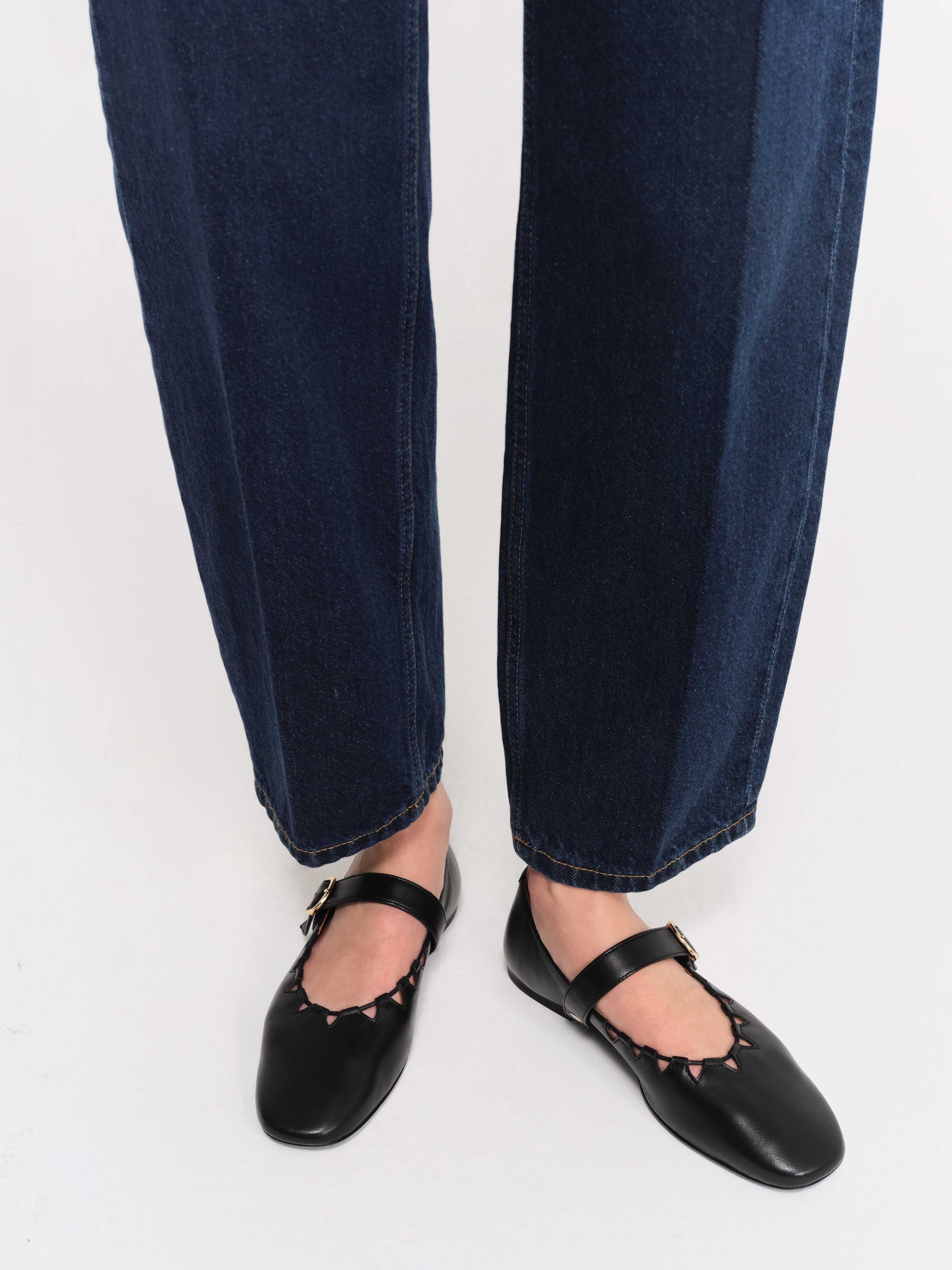 Socque-Paris-Ballerine-Ginger-Cuir-Noir-Portee