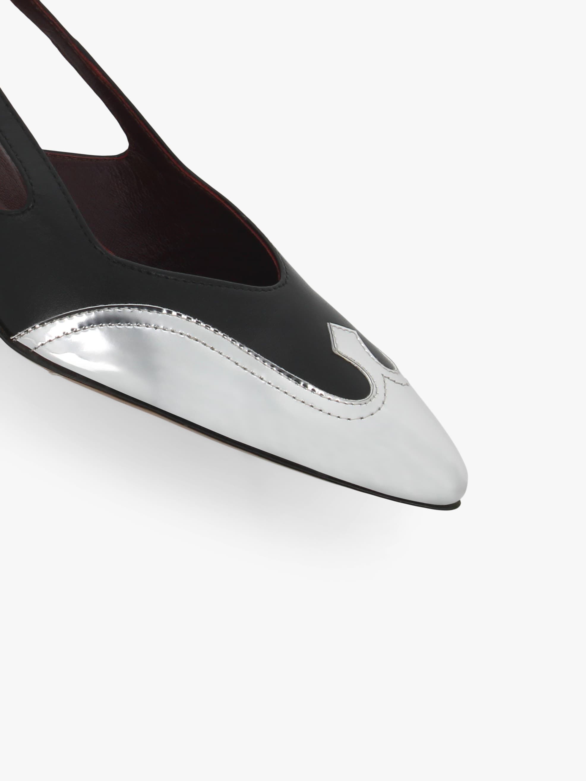 Socque-Paris-Escarpin-Patti-Noir-Argent-Detail-Pointe