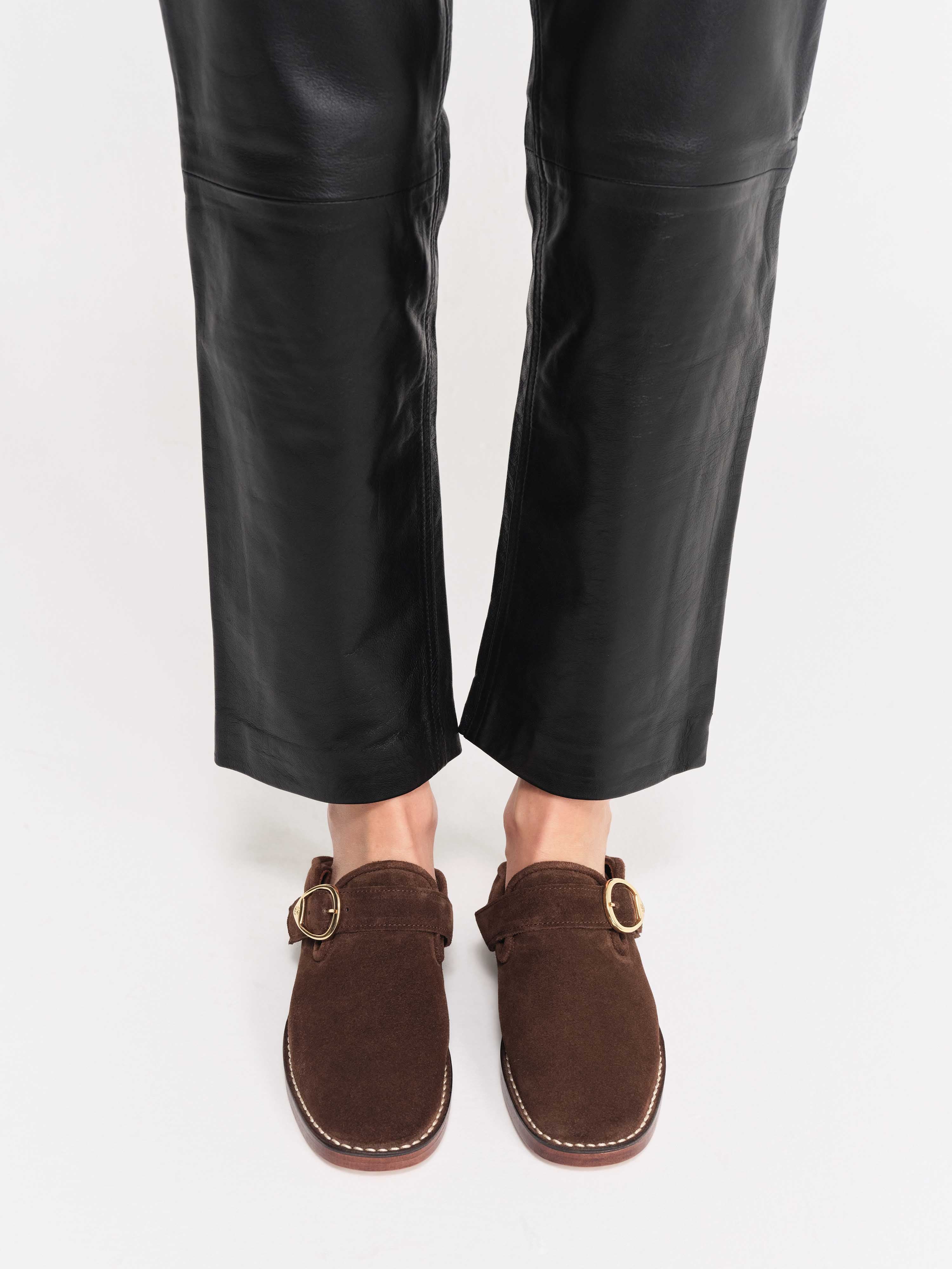 Socque-Paris-Mule-Lucca-Daim-Chocolat-Portee