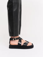 Socque-Paris-Sandale-Plateforme-Miko-Noir-Portee