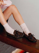 Socque-Totem-Moccasin-indien-Cuir-leopard-imprime-vue-portee