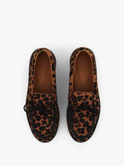 Socque-Totem-Moccasin-indien-Cuir-leopard-imprime-vue-top