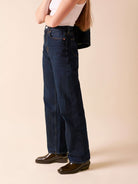 Socque-bottine-chelsea-Clyde-polido-marron-portee