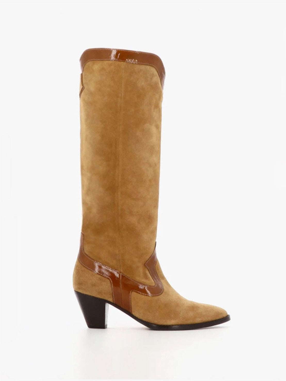 Socque-dakota-botte-santiag-cuir-daim-camel-talon-profil