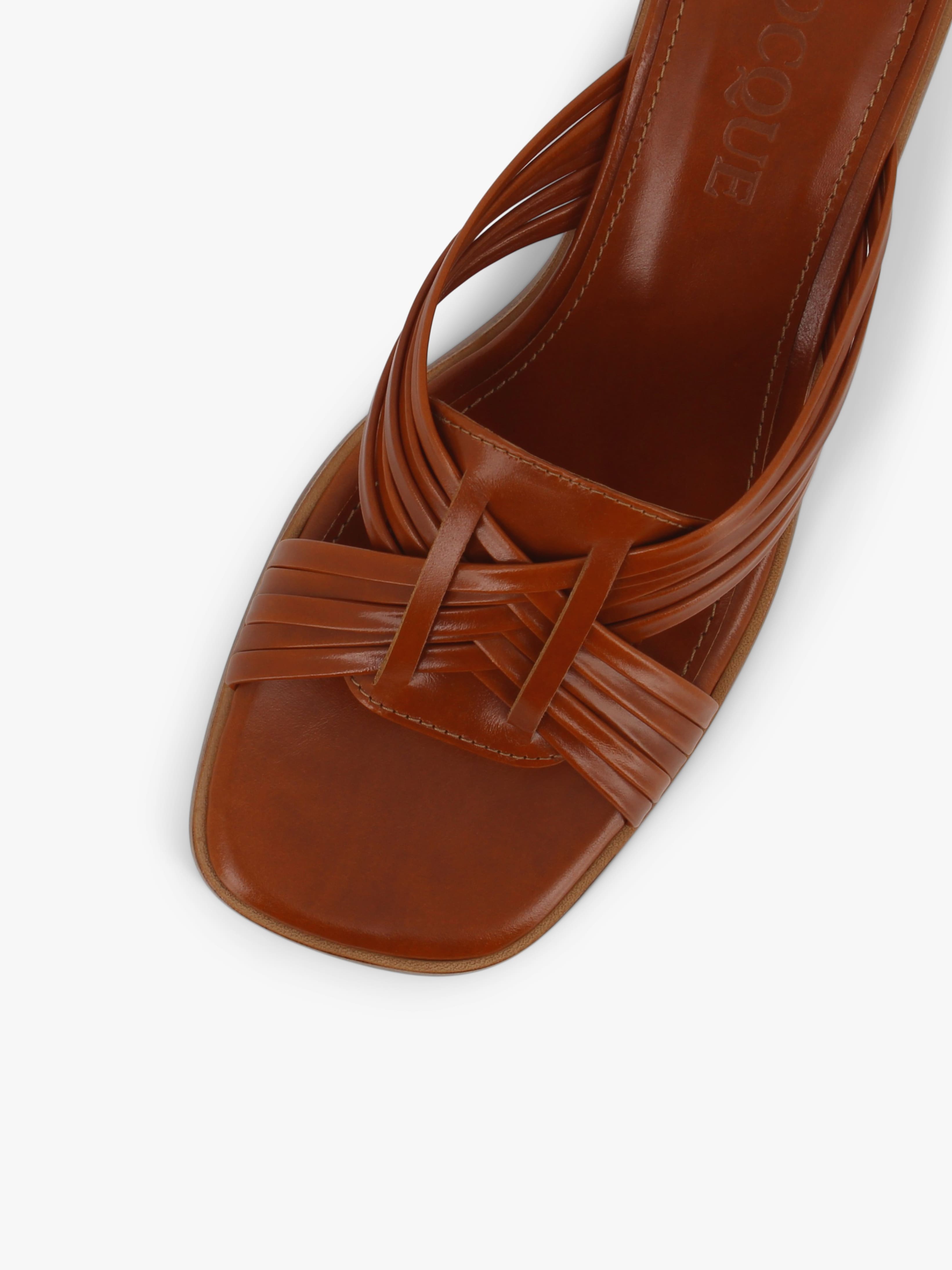socque-paris-sandale-talon-janis-toffee-top-zoom